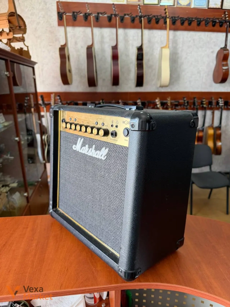 Комбопідсилювач для електрогітари Marshall MG15FX — фото 4