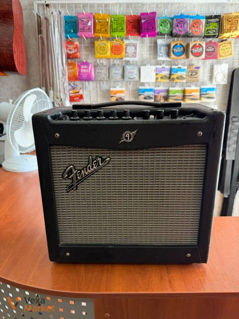 Комбопідсилювач Fender Mustang I V1 20 Вт