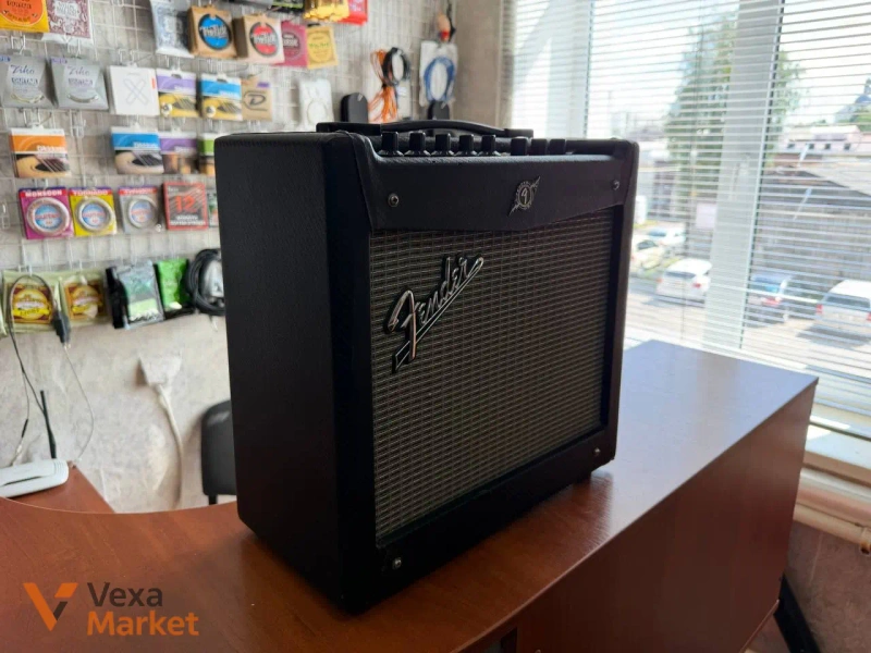 Комбопідсилювач Fender Mustang I V1 20 Вт — фото 2
