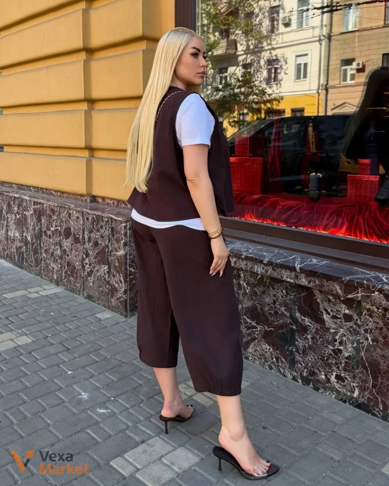 Костюм-трійка: жилет, футболка та штани-кюлоти — фото 2