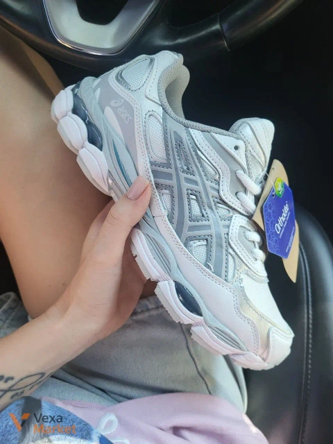 Кросівки Asics