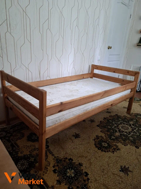 Кровать детская с матрасом 165x85