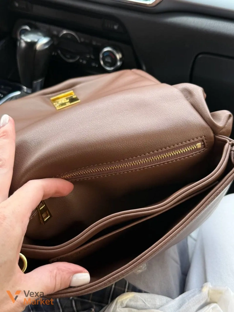 LOEWE сумка коричнева 23 см x 22 см — фото 4