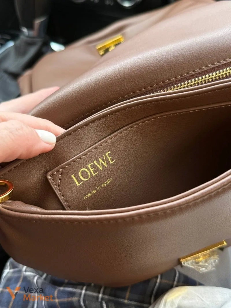 LOEWE сумка коричнева 23 см x 22 см — фото 5