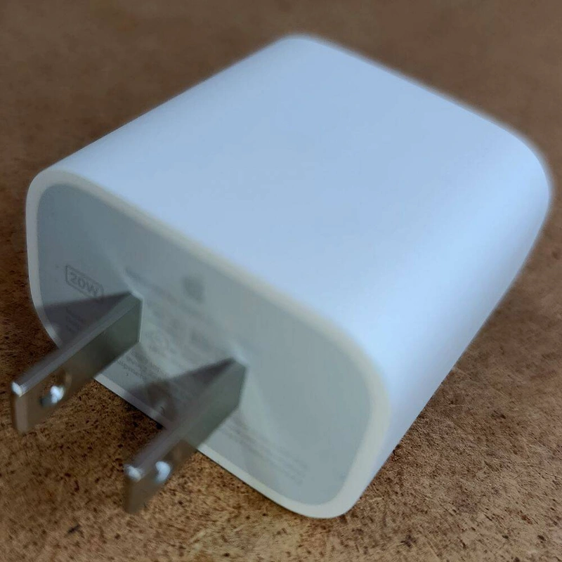 Мережевий ЗУ Apple A2305, адаптер живлення USB-C 20Вт. Оригінал! Новий! — фото 2
