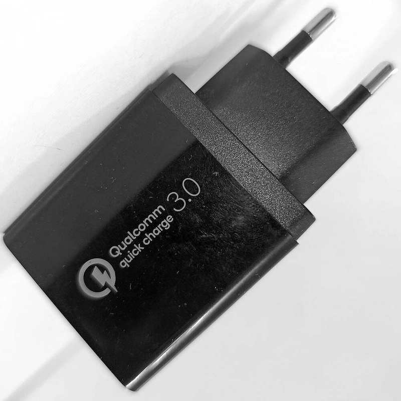Мережевий ЗУ Qualcomm Quick Charge 3.0 3хUSB 5V 3.1A. На запчастини! — фото 2