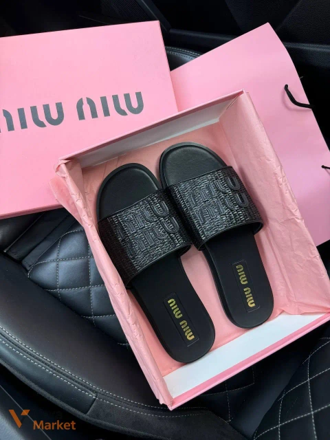 Miu Miu Slippers Black Шкіра/Текстиль