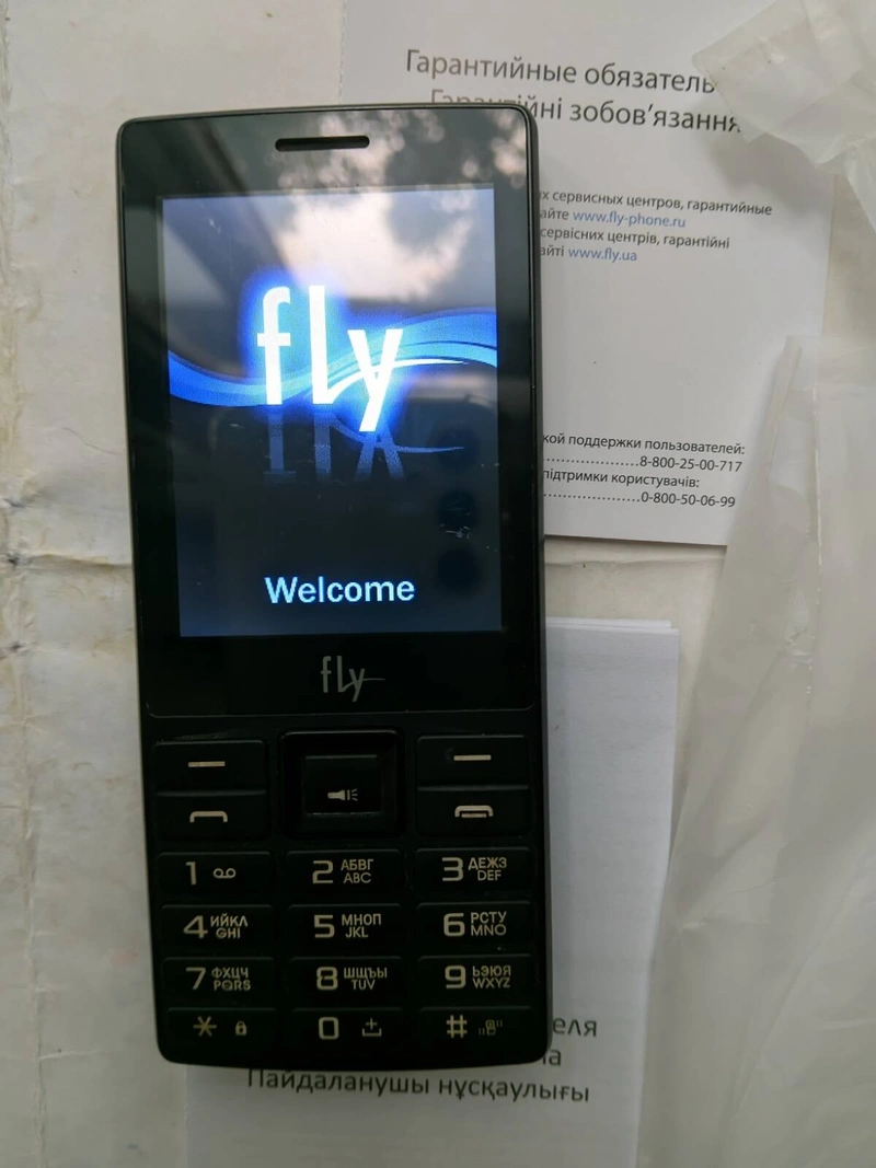Мобільний телефон Fly TS112 Black (Чорний), на три СІМ-картки, на кнопки — фото 6