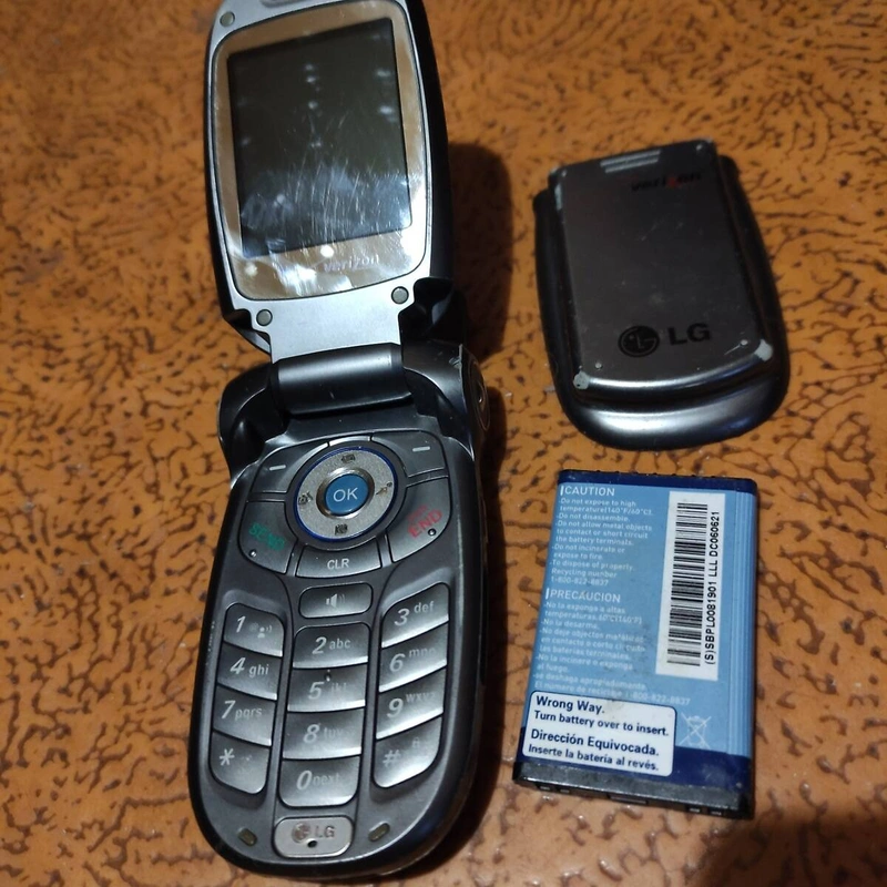 Мобільний телефон Lg VX8300 CDMA — фото 5