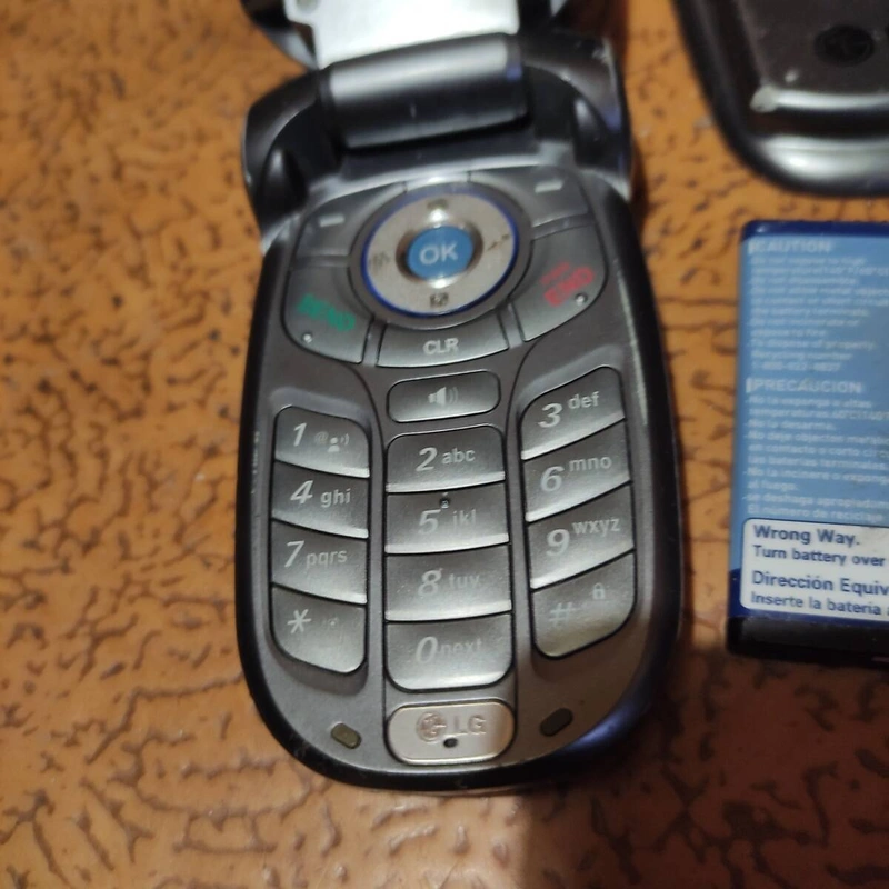 Мобільний телефон Lg VX8300 CDMA — фото 6