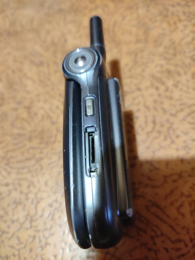 Мобільний телефон Lg VX8300 CDMA — фото 8