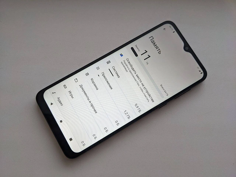 Мобільний телефон Motorola moto e13 2/64gb б/в — фото 9