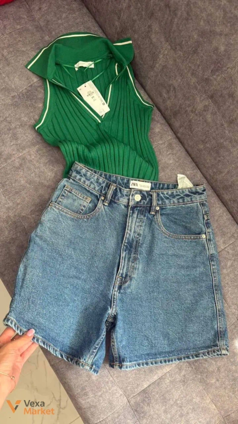 Набір: зелений топ та джинсові шорти Zara