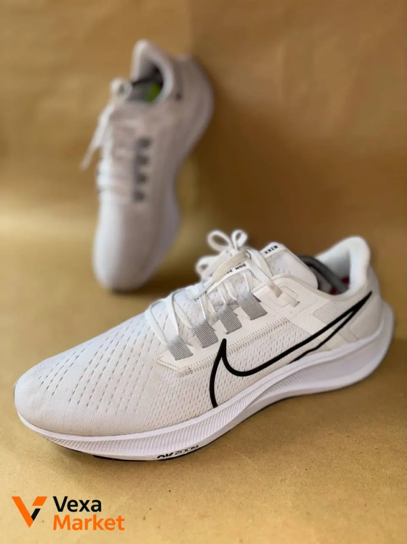 Nike Air Zoom Pegasus 38 білі кросівки 43,5 розмір — фото 2