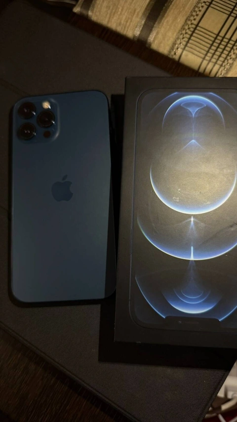 Продам iPhone 12 Pro Max