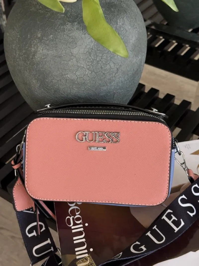Сумочка Guess кросс-боді еко-шкіра чорна — фото 4