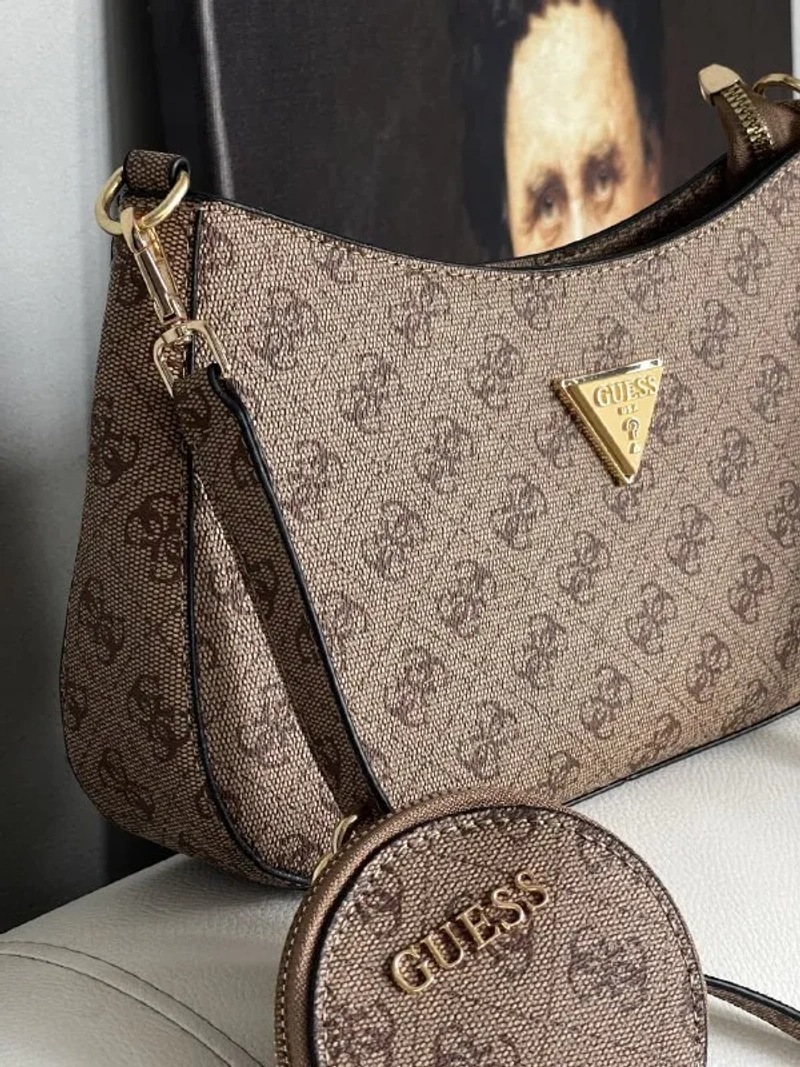 Сумка жіноча Guess Noelle багет 2 в 1 з монетницею — фото 5