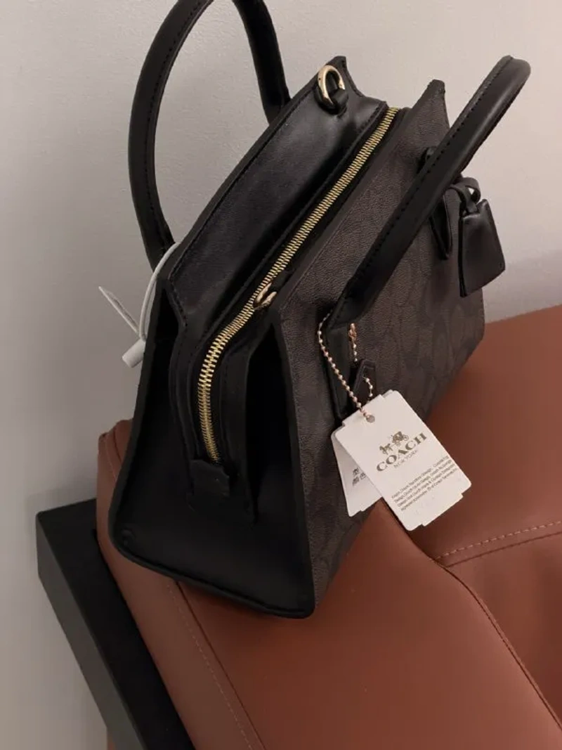 Сумка Coach Andrea Carryall шкіряна золота фурнітура — фото 4