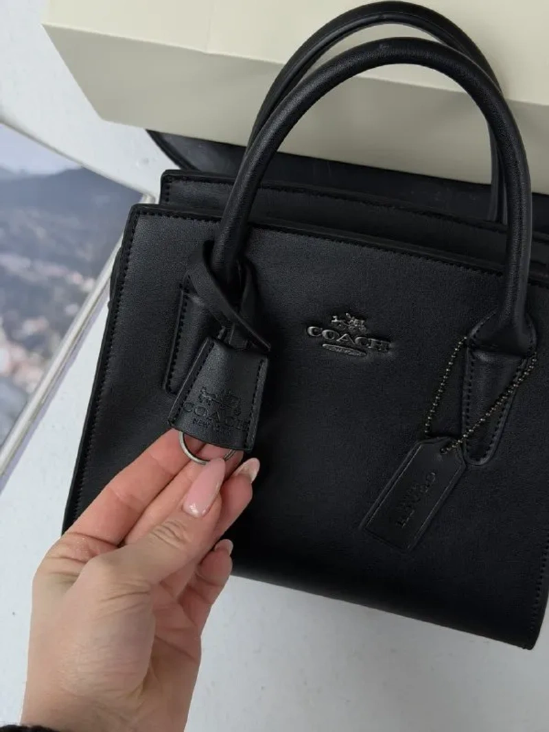 Сумка Coach Andrea Carryall шкіряна золота фурнітура — фото 6