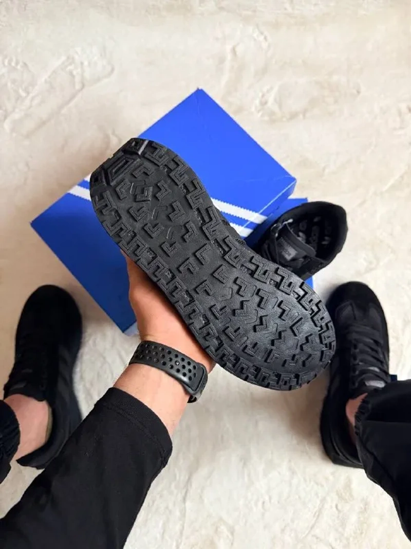 Кросівки Чоловічі Adidas Retropy E5 All Black — фото 4
