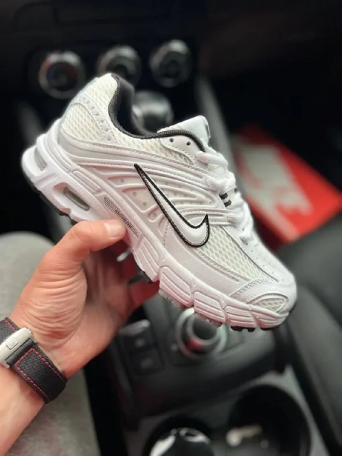 Кросівки Жіночі Nike Air Max Moto 2k White