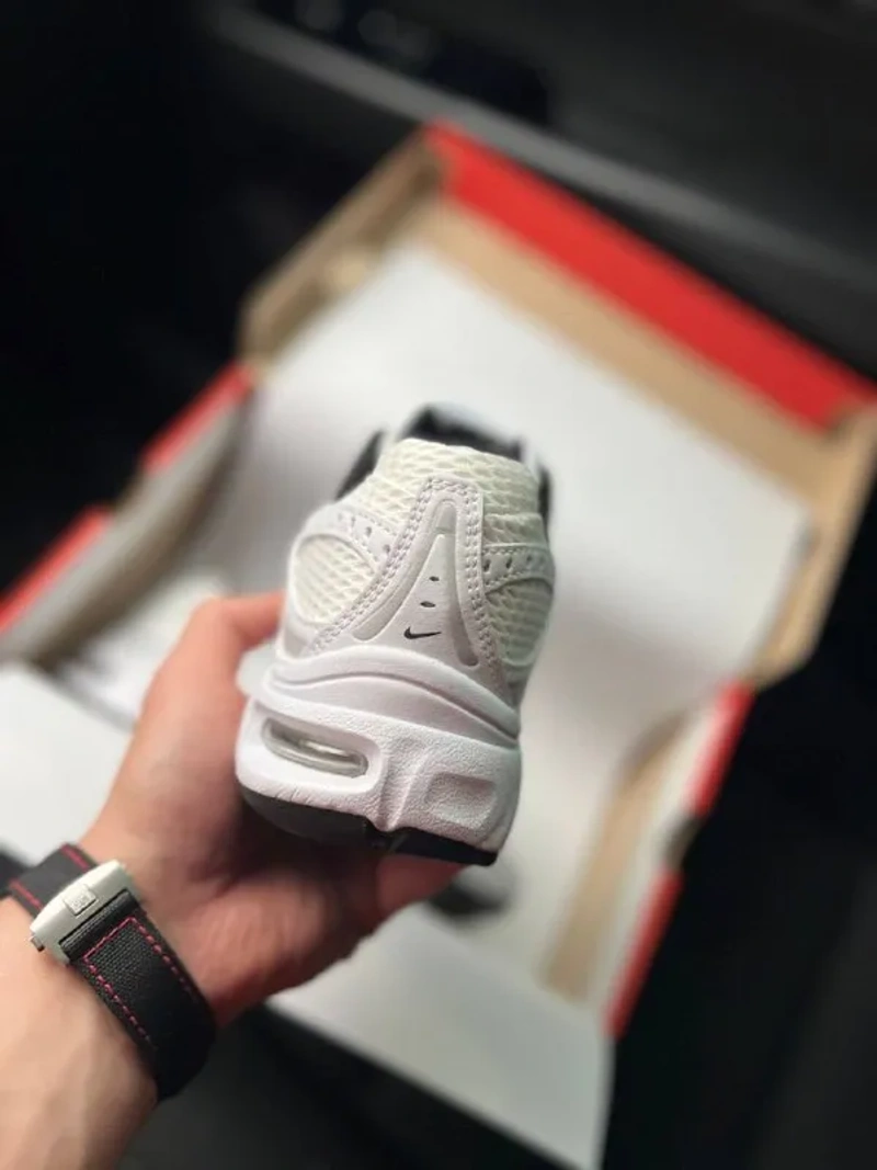 Кросівки Жіночі Nike Air Max Moto 2k White — фото 6
