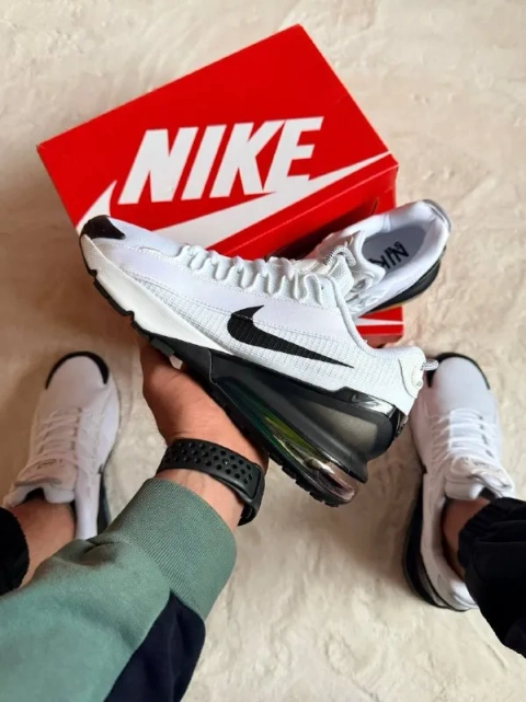 Кросівки Чоловічі Nike Air Max Pulse White Black