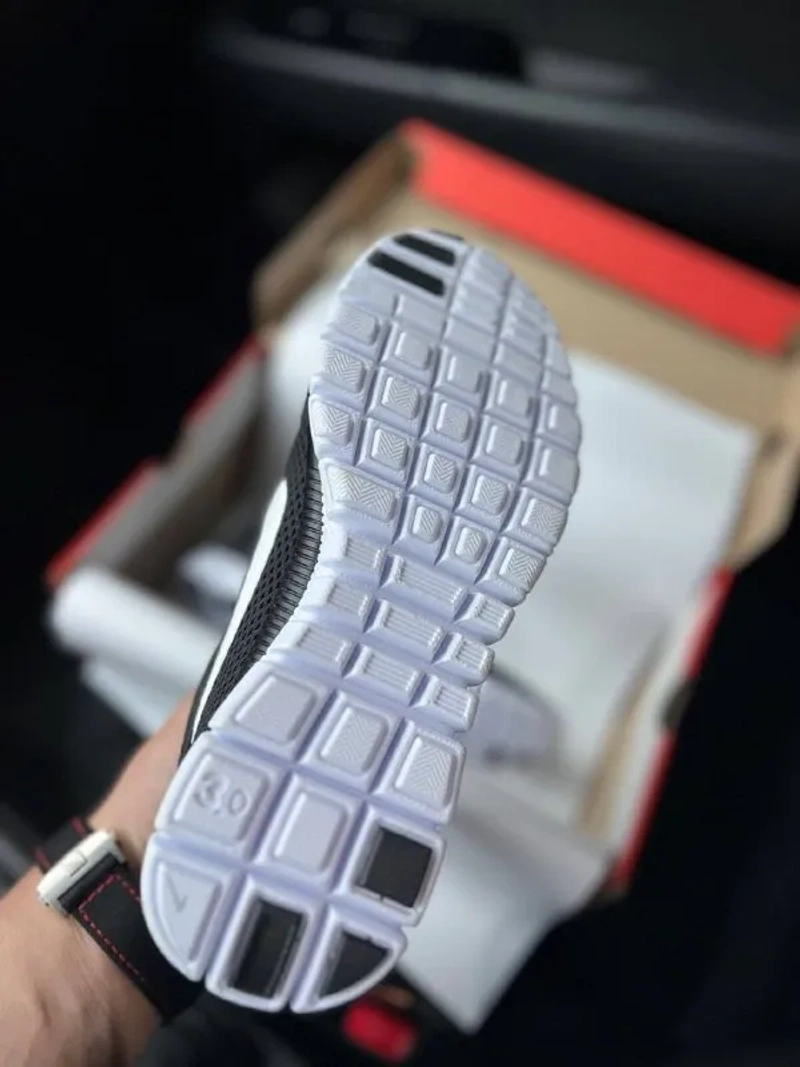 Кросівки Жіночі Nike Free Run 3.0 Black White — фото 3