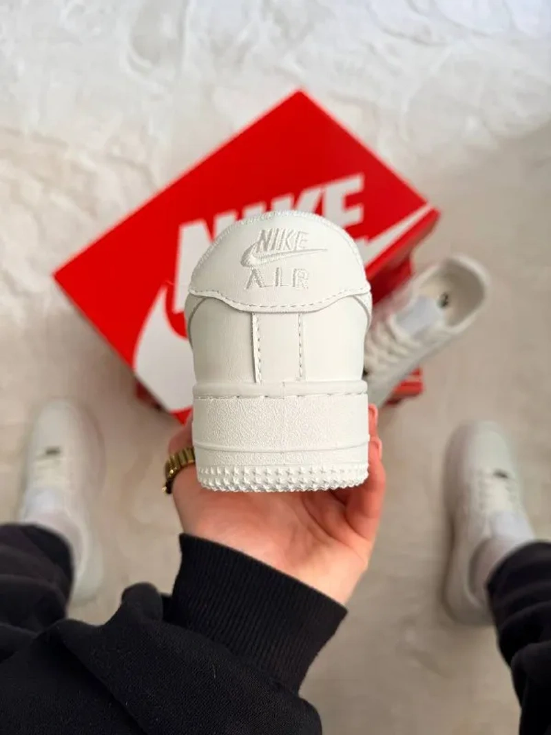 Кросівки Жіночі Nike Air Force 1 Low All White — фото 3