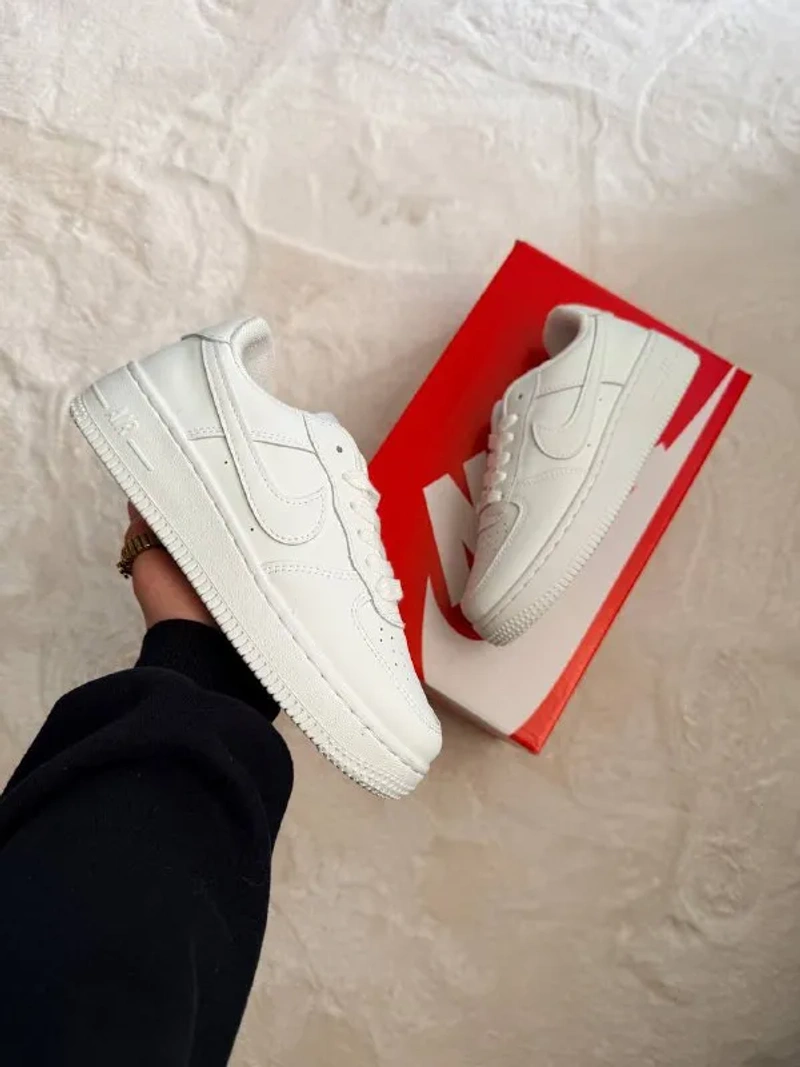 Кросівки Жіночі Nike Air Force 1 Low All White — фото 6