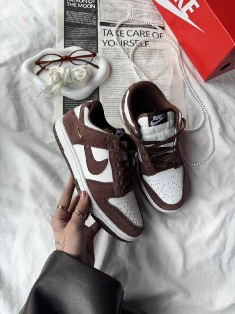 Nike SB Dunk Low Sail Red Sepia-Metallic Gold