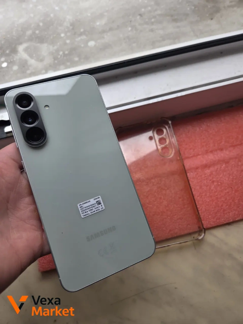 Samsung A56 5G 8/256 GB Оливковий — фото 2
