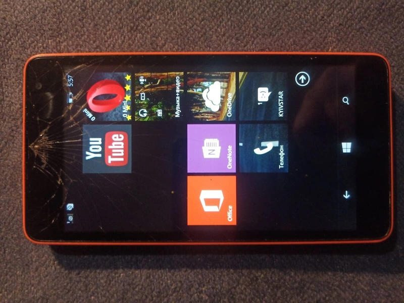 Смартфон Lumia RM-1090 Microsoft. — фото 3