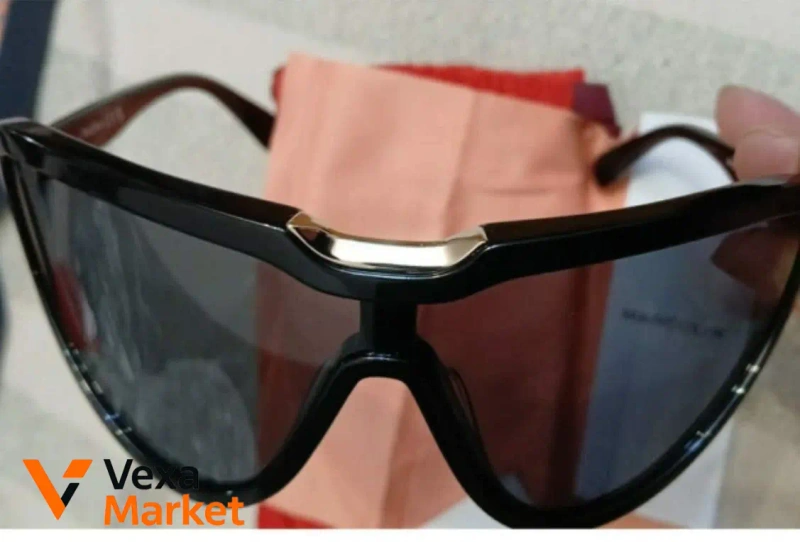 Солнцезащитные очки Max Mara MM0084 0001A — фото 3