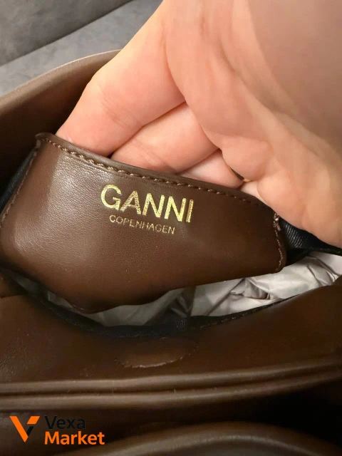 Сумка Ganni шкіряна коричнева 28*14*17