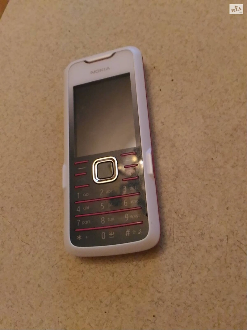 Телефон Nokia 7210 — фото 3