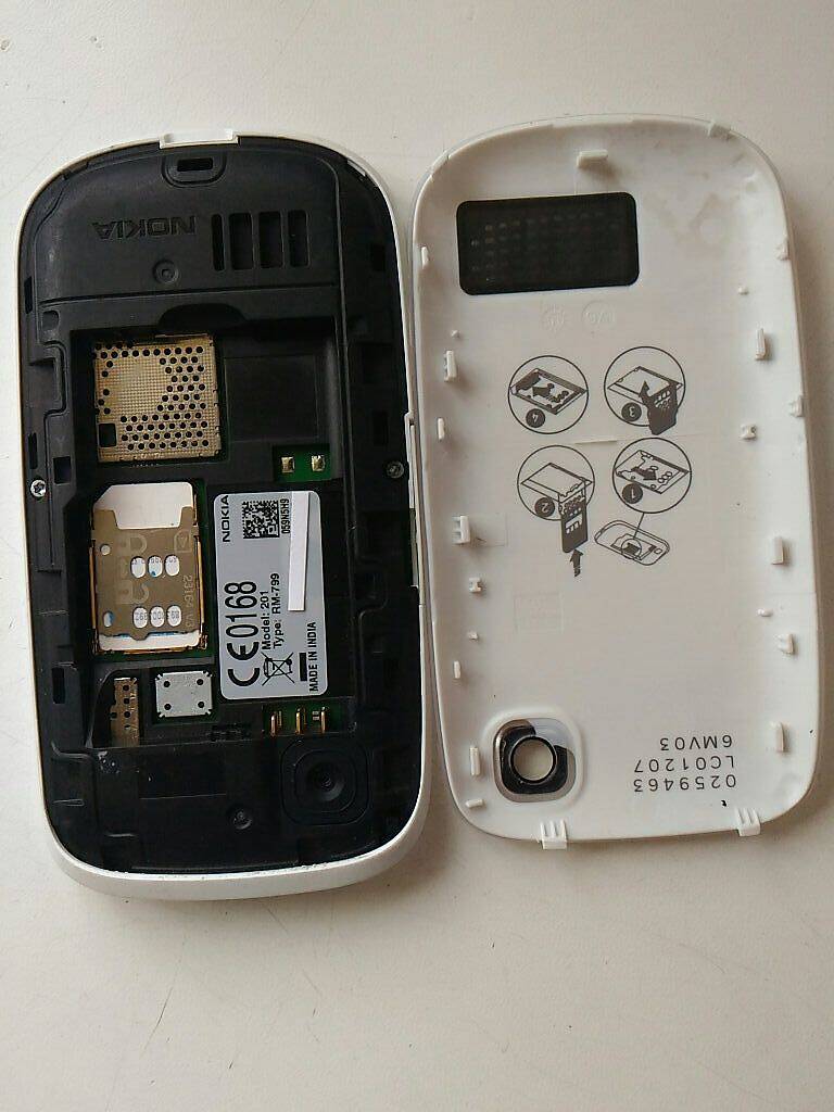 Телефон Nokia Asha 201 — фото 4