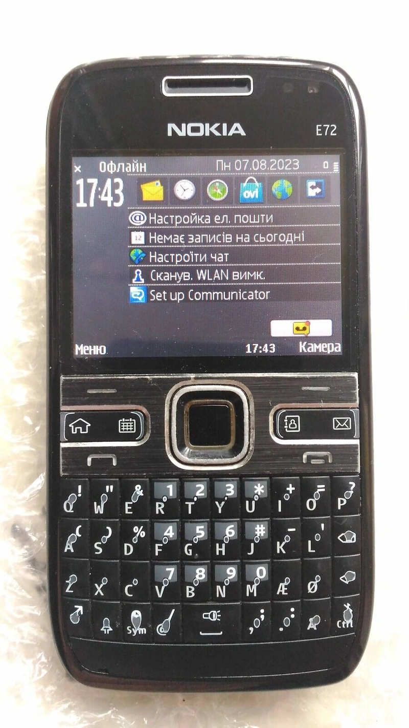 Телефон Nokia E72 — фото 2