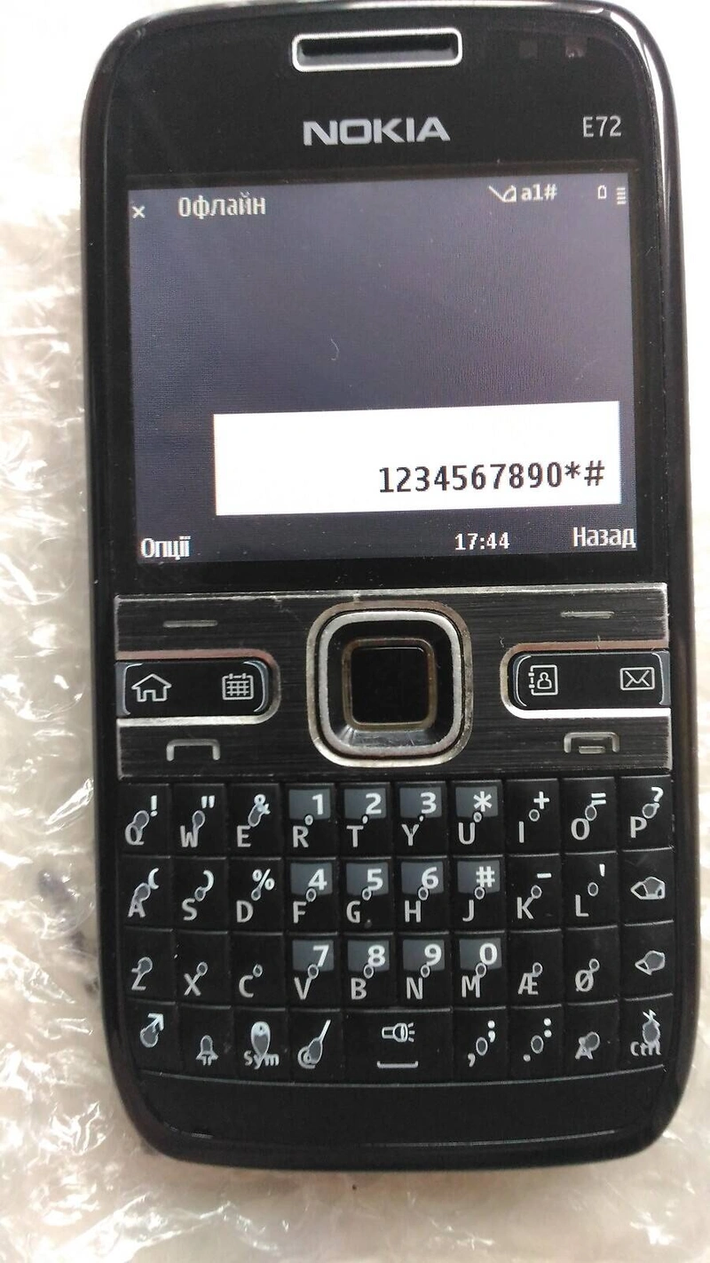 Телефон Nokia E72 — фото 5
