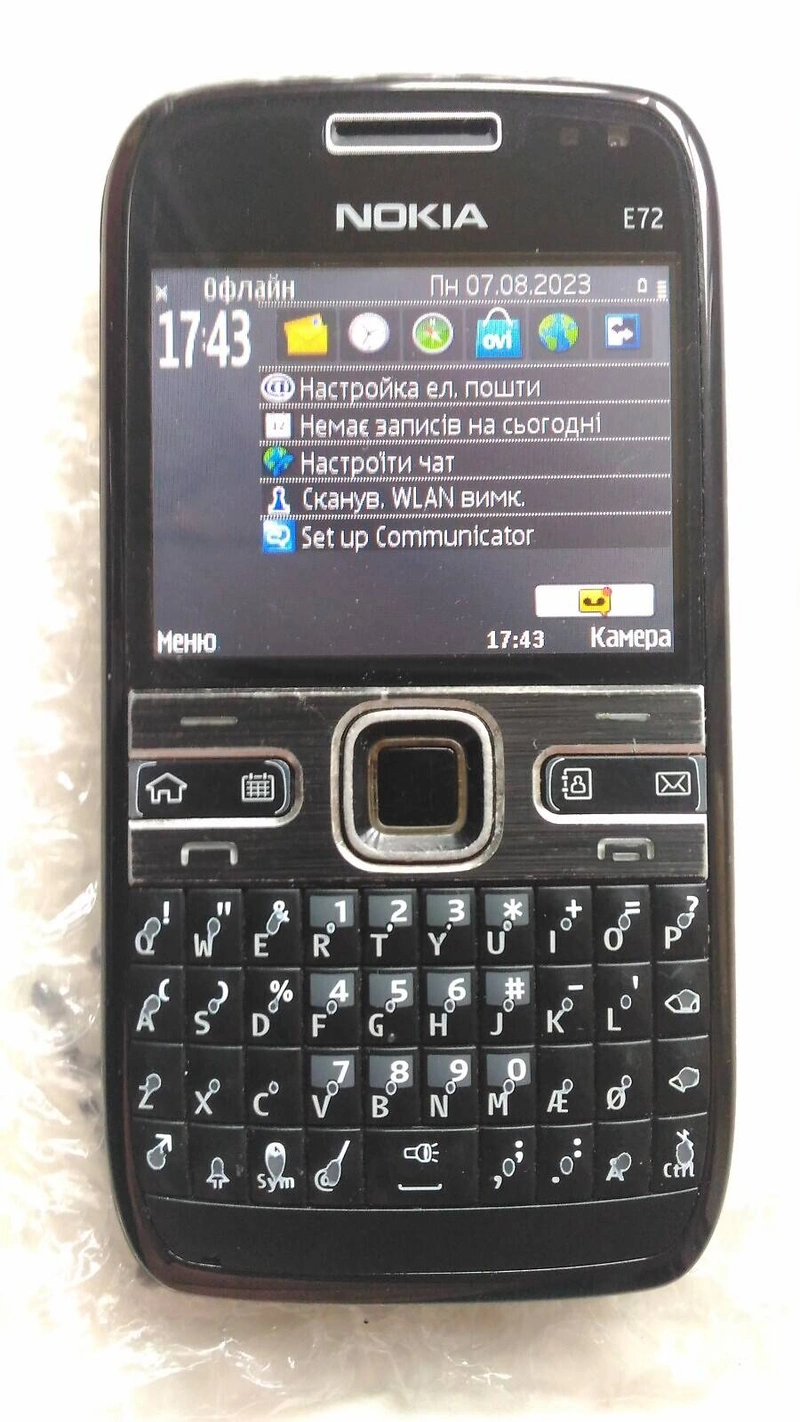 Телефон Nokia E72 — фото 6