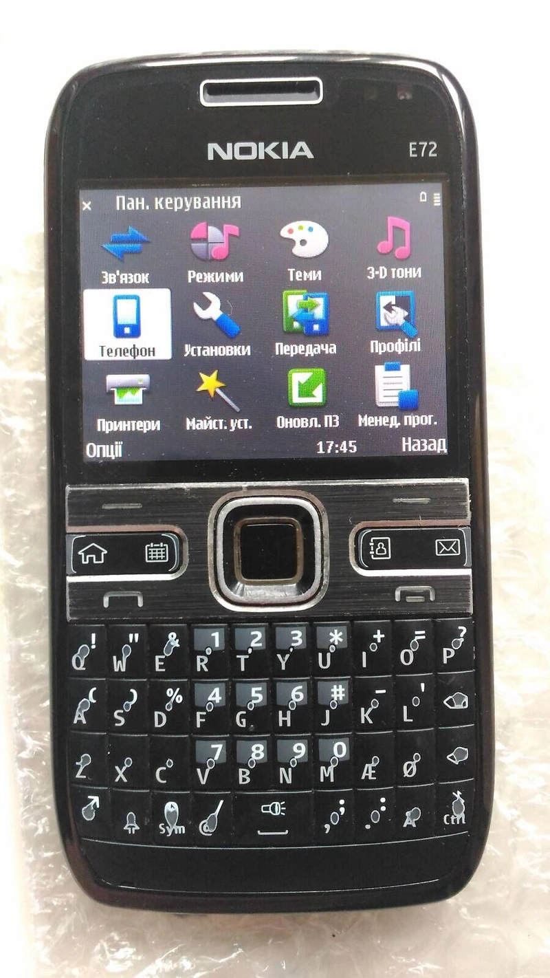 Телефон Nokia E72 — фото 7