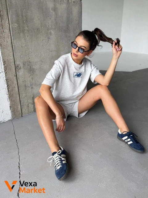 Костюм New Balance женский оверсайз футболка и шорты меланж