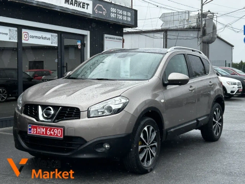 Nissan Qashqai 2012 Бензин 2.0л Автомат Передний привод Коричневый