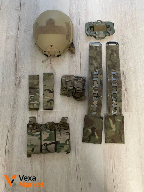 Комплект тактичного спорядження Multicam: шолом, підсумки, камербанди, передня панель