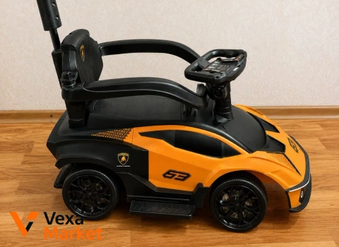 Машинка для катания Lamborghini с родительской ручкой