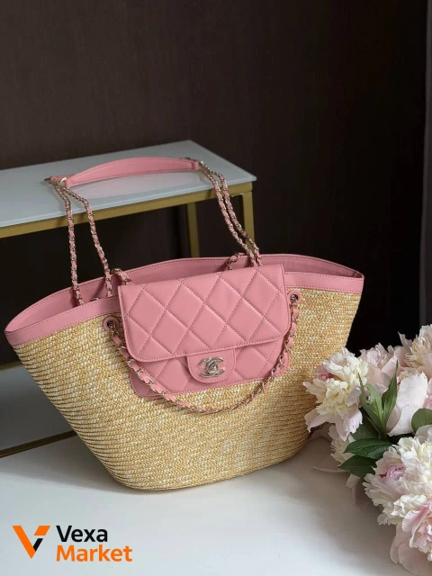 Сумка Chanel из соломки с розовой кожаной вставкой и кошельком