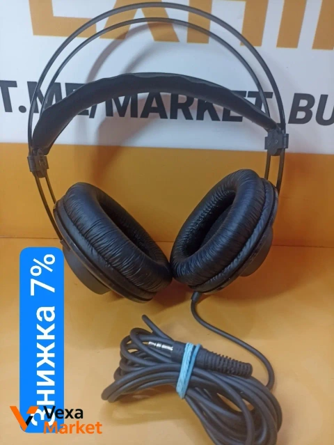 Студійні навушники AKG K52