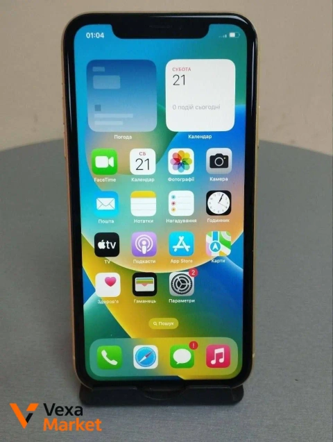 Apple iPhone XR 64GB золотой