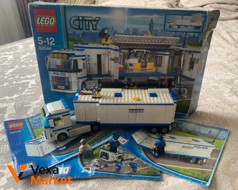 Конструктор LEGO City 60044 Мобильный отряд полиции