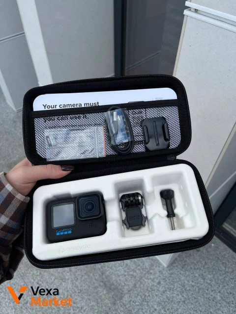 Экшн-камера GoPro Hero 10 в кейсе